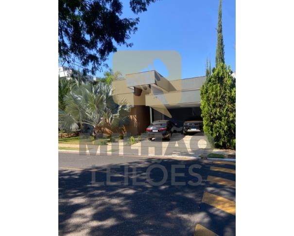 Foto de Casa de Alto Padrão em Uberlândia