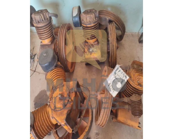 Foto de VÁRIAS BOMBAS D'ÁGUA