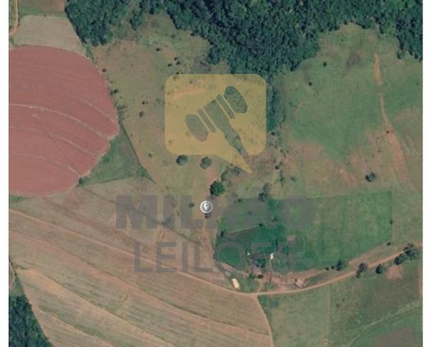 Foto de 3 ha na Fazenda Valadares em São Gotardo