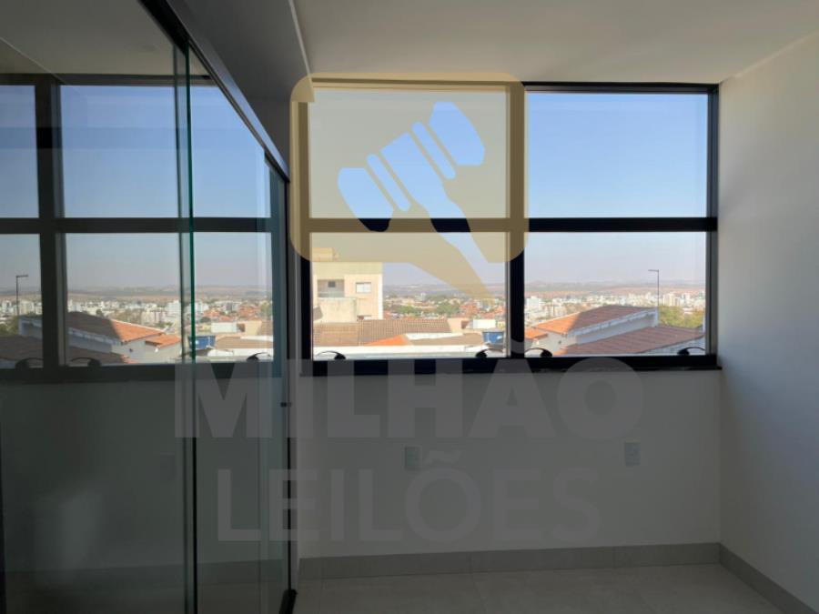 Apartamento de 107m² em Patos de Minas (3.706) Venda Direta - Apartamento de 107m², localizado em Patos De Minas - MG