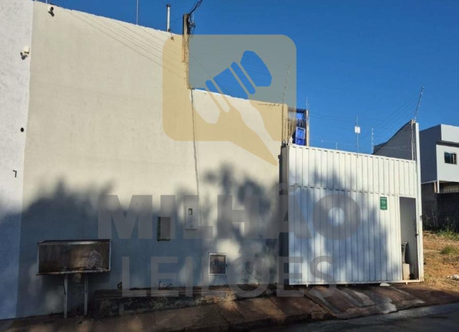 Imagem do imóvel Imóvel Comercial com 360m² (Lote 01) Leilão - Imóveis em Paracatu