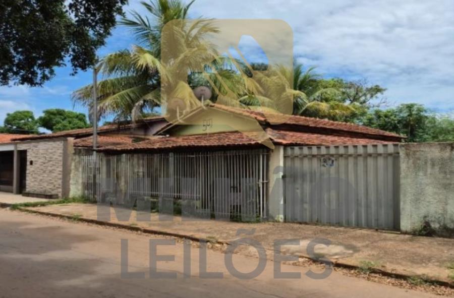Imagem do imóvel Casa em Unaí em área de 486,40m² Leilão Extrajudicial - Casa em Unaí/MG