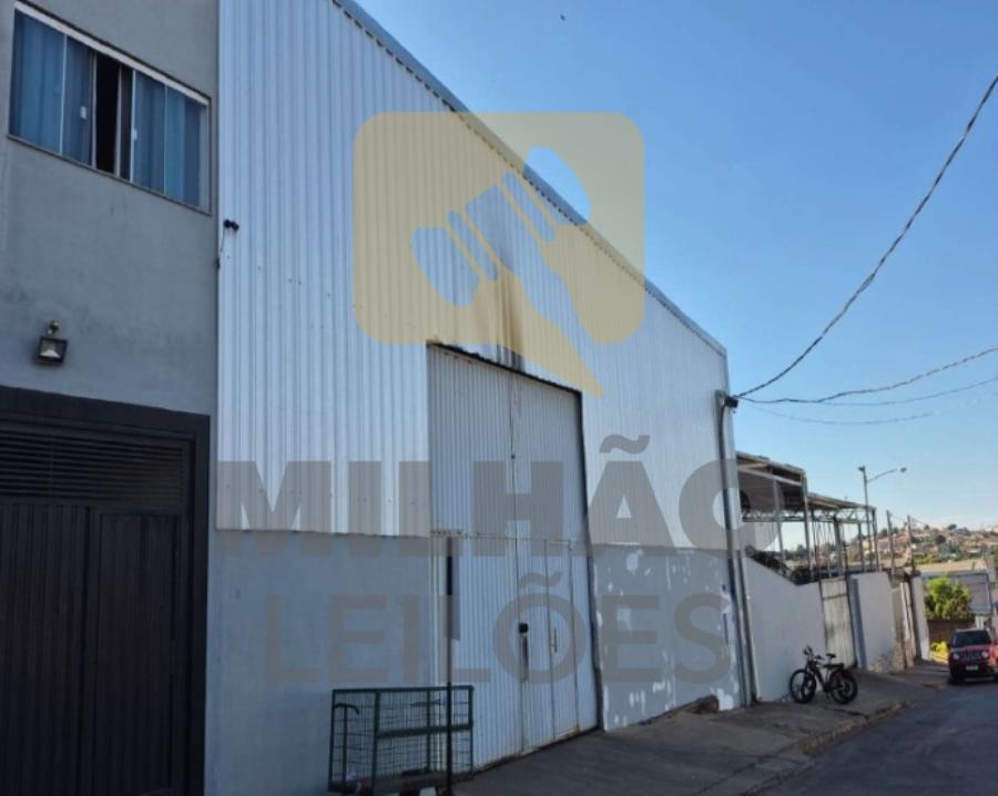 Imagem do imóvel Imóvel Comercial com 525m² (Lote 02) Leilão - Imóveis em Paracatu